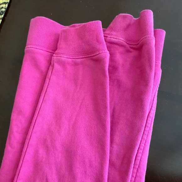 Vineyard Vines Fuchsia Half-Zip  size medium, long sleeves - Picture 4 of 8